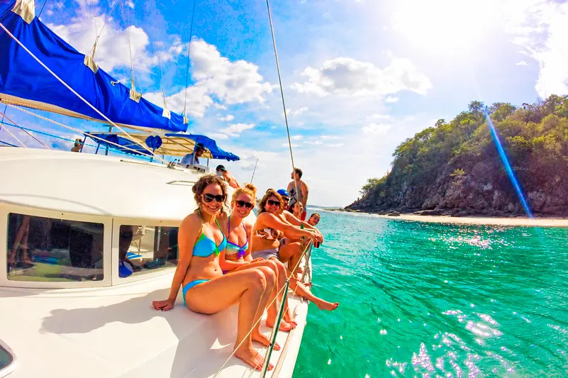 catamaran playa flamingo